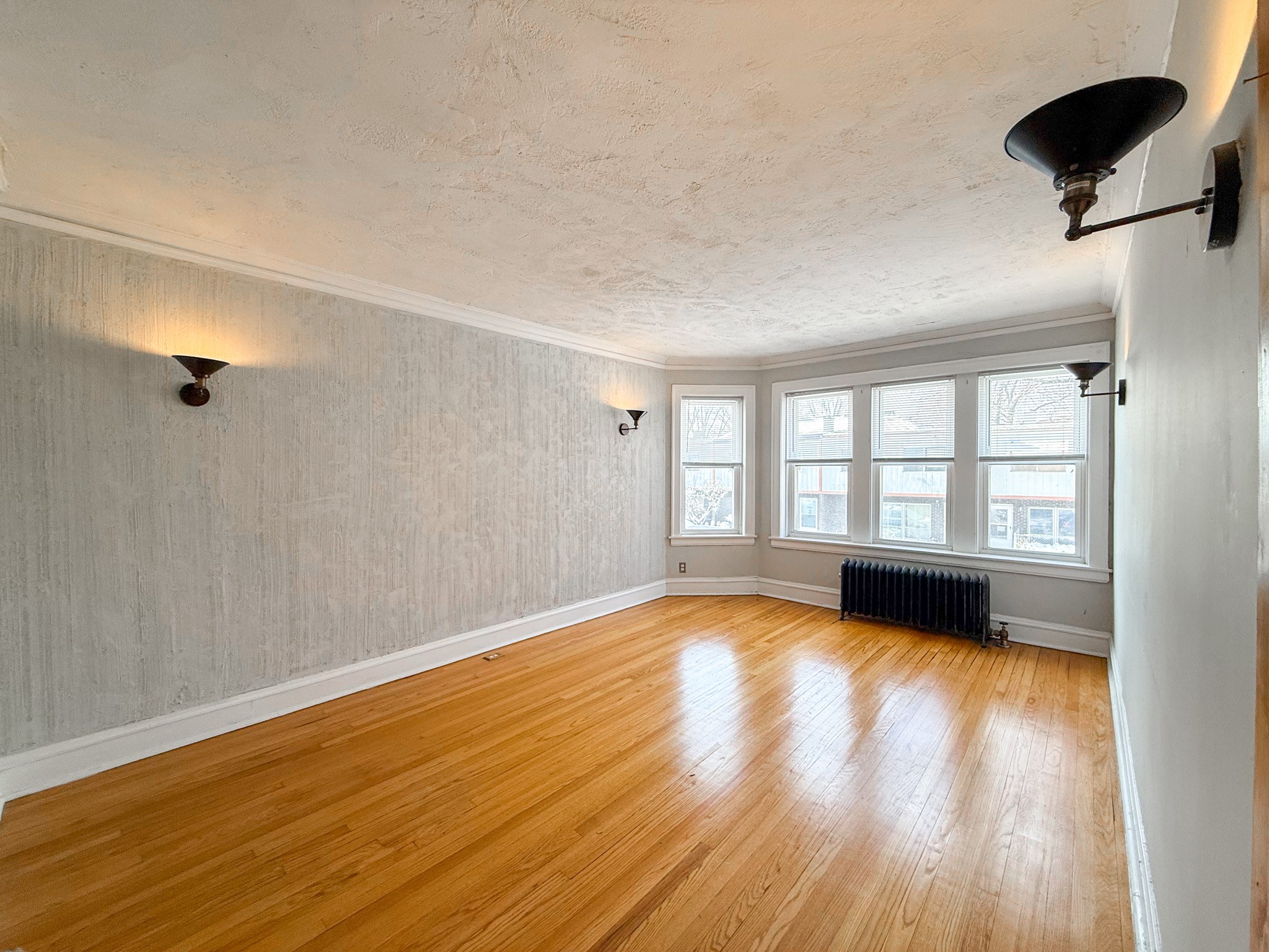 1634-38 W Granville Ave./ 6205-11 N Paulina St. 1634 W Granville Ave., Chicago 60660